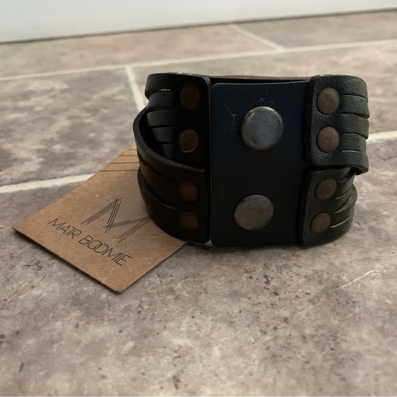 NWT MATR BOOMIE 2” Brown Leather Wrap Style Bracelet w/ Snaps - Picture 11 of 11